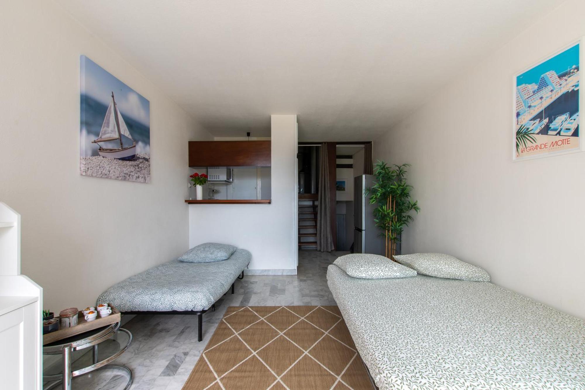 Appartement Spacieux Cabine-parking Gratuit-clim-proche Centre & Mer-vue Port Lgm